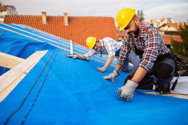 Best Emergency Roof Repair  in Weyauwega, WI